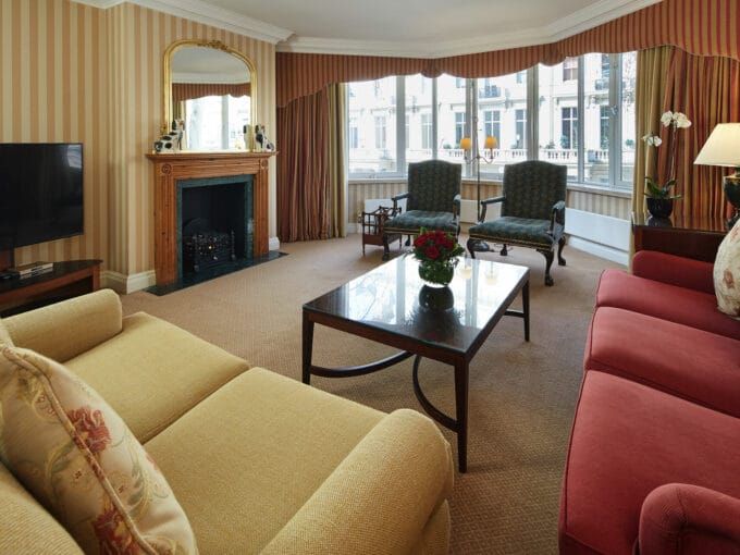 CTC 2 bed superior living open 1 2