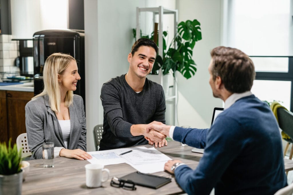 Chain-Free Buyers: Are They Really Better for Sellers? 3 a-chain-free-buyer